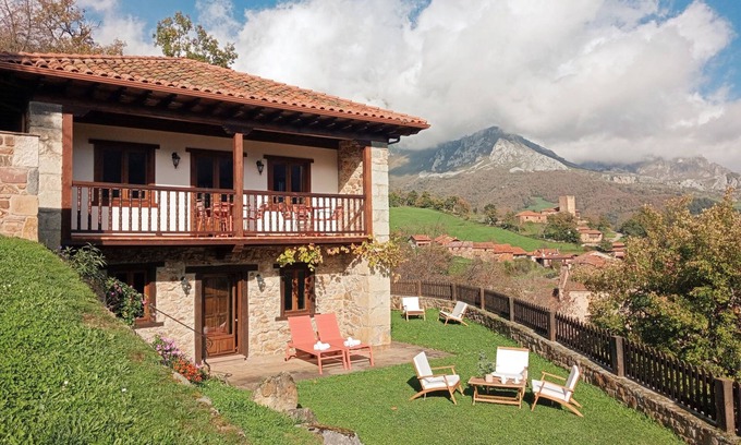 Tanarrio Villa | Villa Mogrovejo