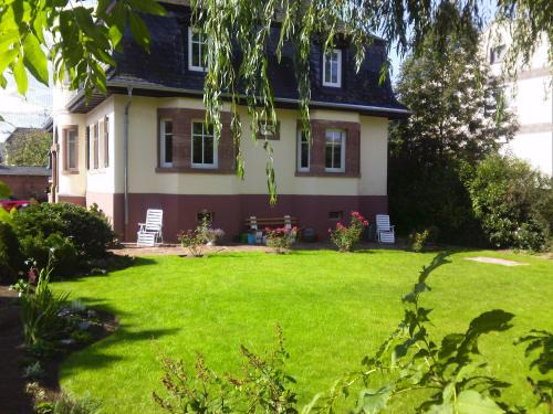 Wadern Apartamento | Villa Mondial