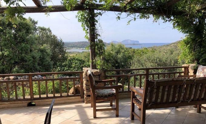 Monte Petrosu Villa | Villa Monique sea view with swimming pool