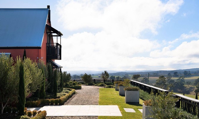 Glenlyon Casa | Villa Monte Lago - Pool, Jacuzzi, Sauna!