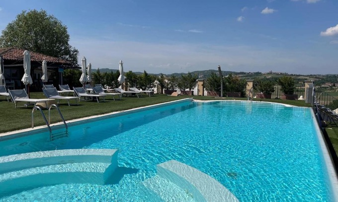 Vignale Monferrato Hotel | Villa Morneto - Adults Only