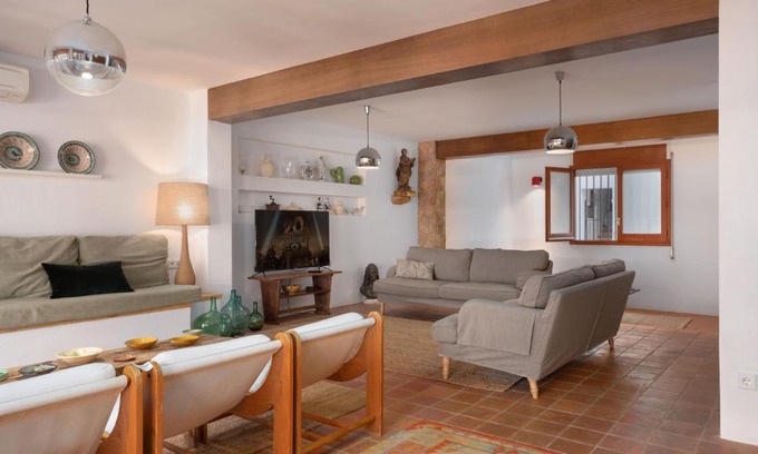 Tamariu Casa | VILLA MUGA