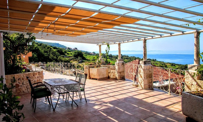 Orebic Villa | Villa cerca de Orebic con piscina con vistas al canal Peljesac
