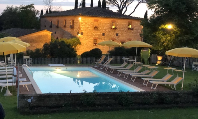 Monteroni d'Arbia Villa | Villa cerca de Siena con aire acondicionado y piscina climatizada.