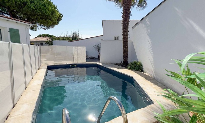 La Couarde-sur-Mer Casa | Villa near the beach with pool and parking