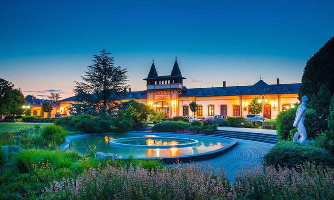 Siofok Villa | Casa vacacional cerca de la playa, con aire acondicionado