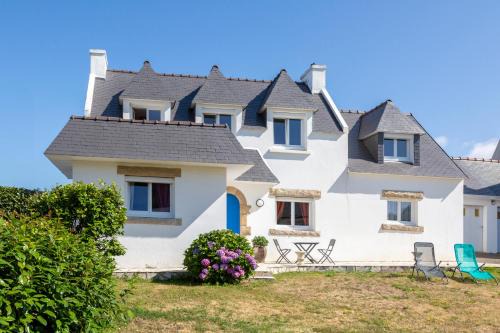 Trevignon Casa | Villa Nicole face mer