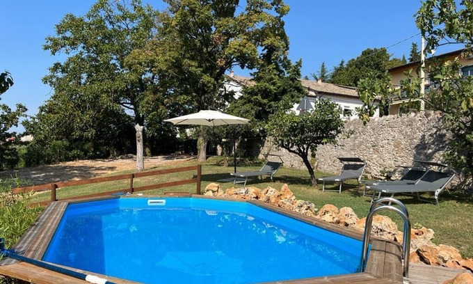 Caprino Veronese Apartamento | Villa Nogarola - private pool and garden