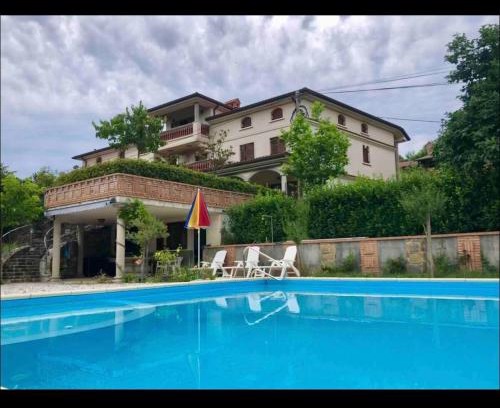 Dornberk Apartamento | Villa Nona, Flat 3 with swimming pool