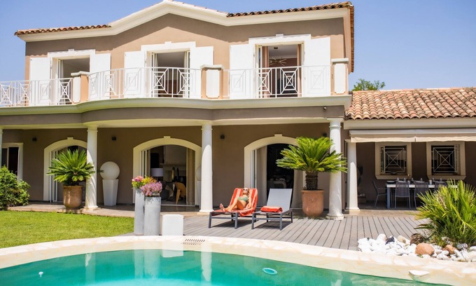 La Crau Villa | Villa Novalya with swimming pool
