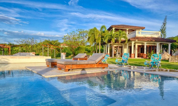 Jiquelite Villa | Villa Ohana: Deluxe 4br frente a la playa. Vistas directas del surf de Santana.☀️🏄🤙