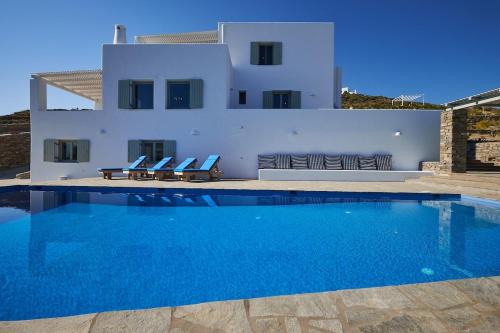 Naousa Villa | Villa Okyalos - Purely Greek