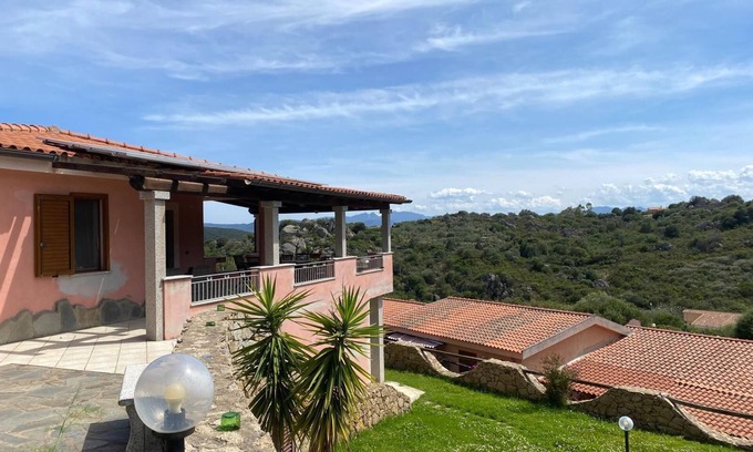 Osseddu Villa | Villa Olbia surrounded by greenery.Perfect mix of peace and the sea Sardegna