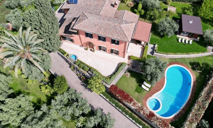Velletri Villa | Villa Olive Garden Spa Retreat with Tennis court - Luxe Estate