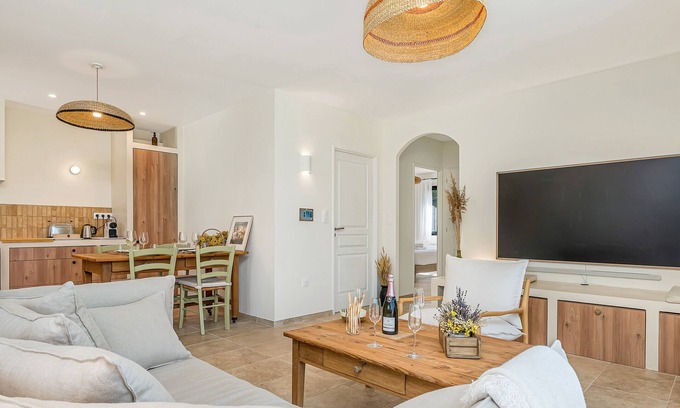 Lourmarin Villa | Casa Oliveda | Piscina & Cine en Casa