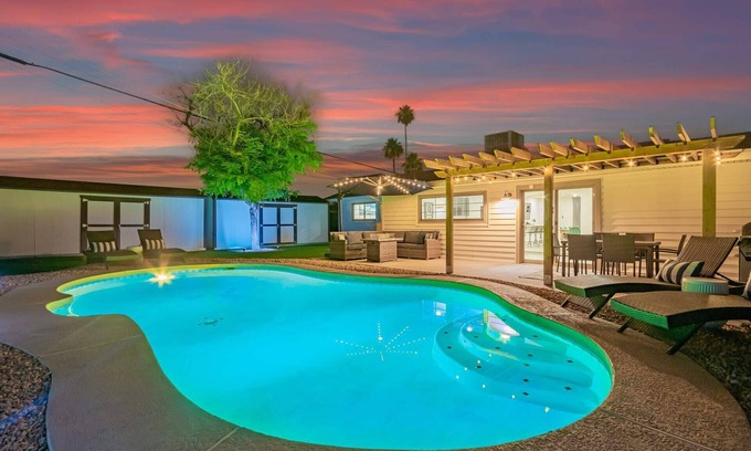 Scottsdale Estates Ten Casa | Villa on Virginia|2 Masters|Pool & Hottub|Sleeps 10