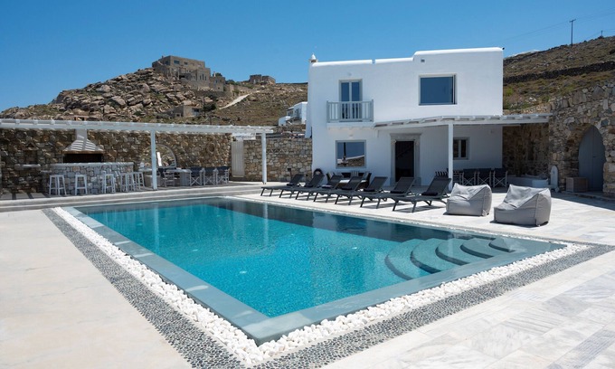 Agios Ioannis Villa | Villa en Mykonos con magníficas vistas al mar y al atardecer