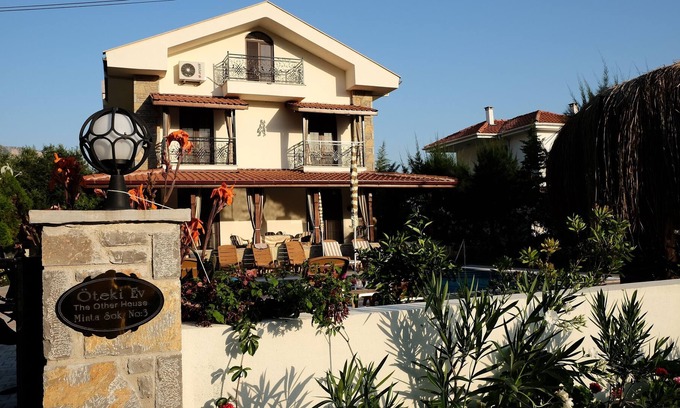Dalyan City Center Villa | Villa "Oteki Ev" (La otra casa) con jardín y piscina privada