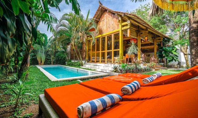 North Legian Villa | Villa Pagoda, Sumptuous 4BR Villa with Tropical Vibes in Seminyak