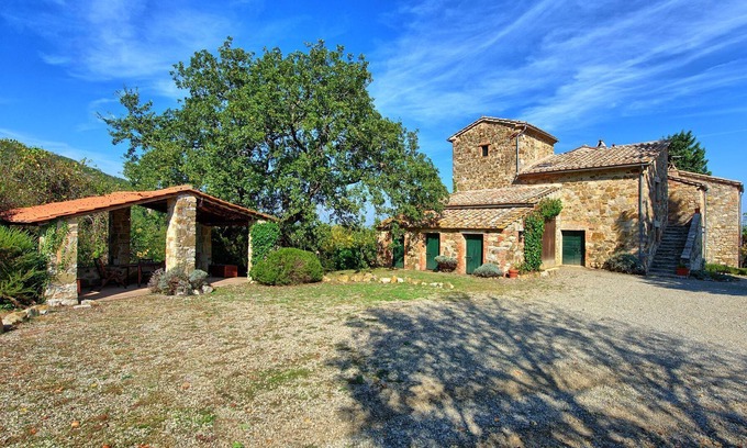 San Casciano dei Bagni Villa | Villa en Palazzone con 6 habitaciones, capacidad 11