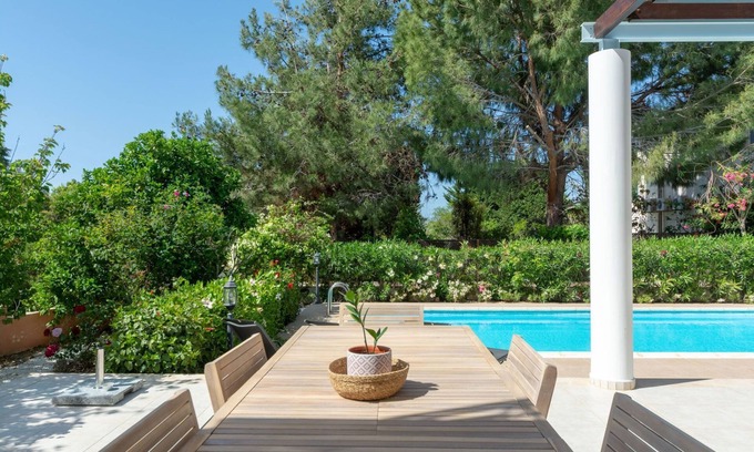 Latchi Cabaña | Villa Panacea - a villa that sleeps 6 guests in 3 bedrooms