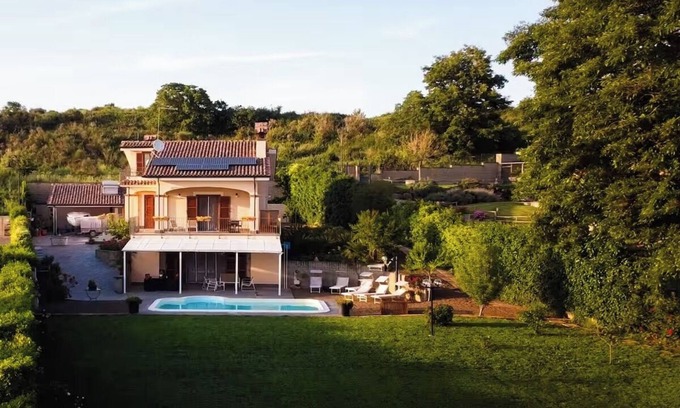 Trevignano Romano Villa | Villa Panorama Pool & Garden