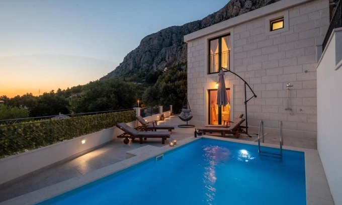 Makarska Casa | Villa Paola with Jaccuzzi & Sauna