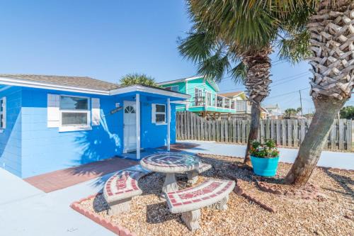Biltmore Beach Casa | Villa Paradise, Pet Friendly