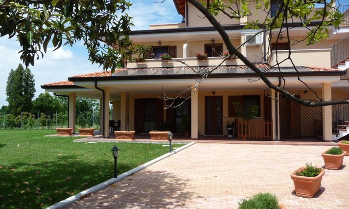 San Canzian d'Isonzo Cama Y Desayuno | Villa Patrizia