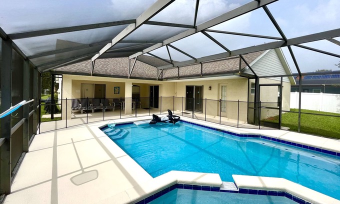Orange Tree Villa | Villa Pearl - Retiro de lujo cerca de Disney y Golf con piscina privada frente a S