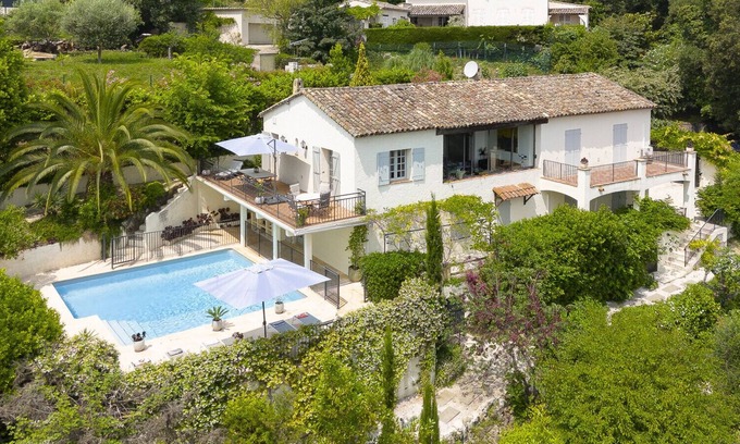 La Colle-sur-Loup Villa | Villa Peony - walk to village