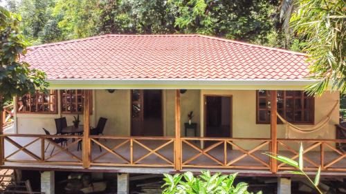 Chiguata Casa | Villa Piňa dorada dependencia del hotel Casa Merlin
