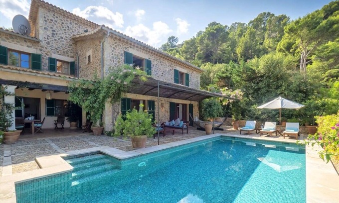 Puerto de Soller Villa | Villa Picassa with sea view