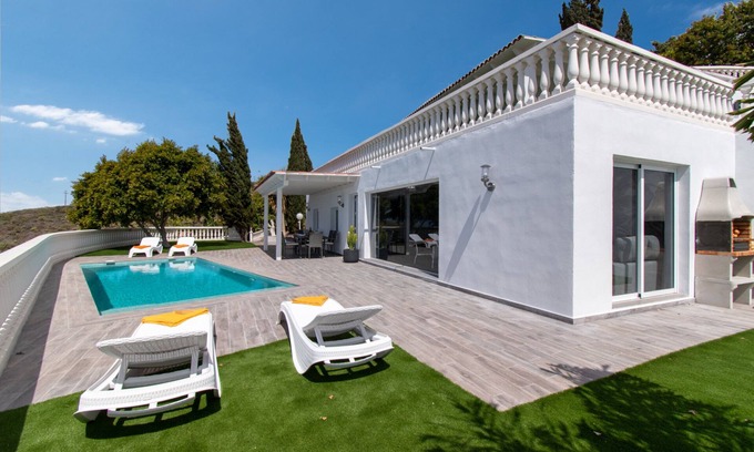 Armenime Casa | Villa Piconera. Amazing 4 Bedroom Villa. Private Pool. Sea Views. Adeje