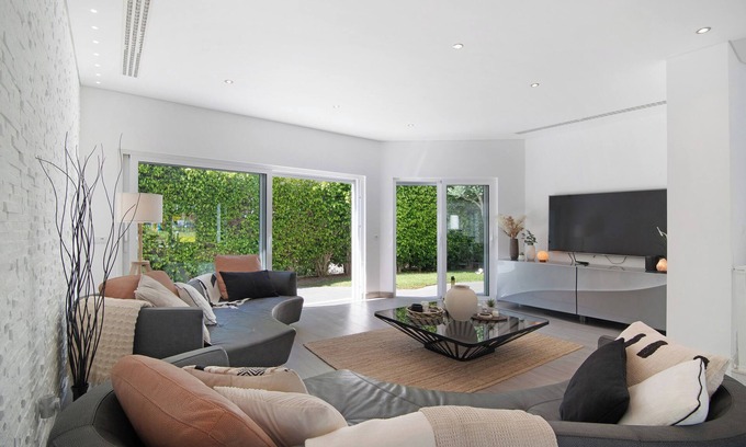 Vilamoura Villa | Villa "Pine Lodge" residencia cerrada con piscina privada climatizada