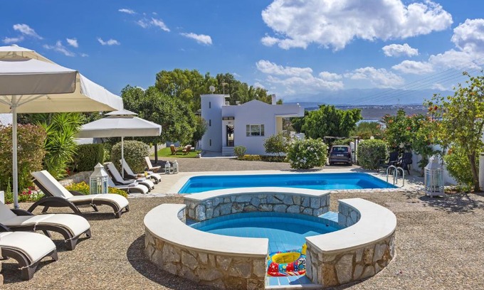 Livadi Villa | Villa Plumeria Flower