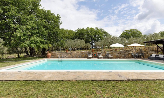 Barberino Tavarnelle Villa | Villa 'Beccalorzo' con piscina privada, Wi-Fi y aire acondicionado