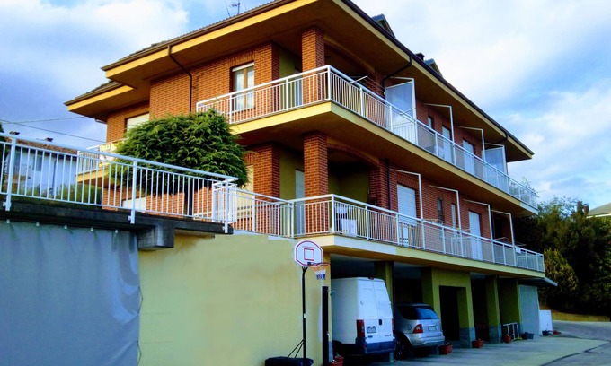 San Damiano dʼAsti Villa | Villa Ponte Vacaciones Alojamiento