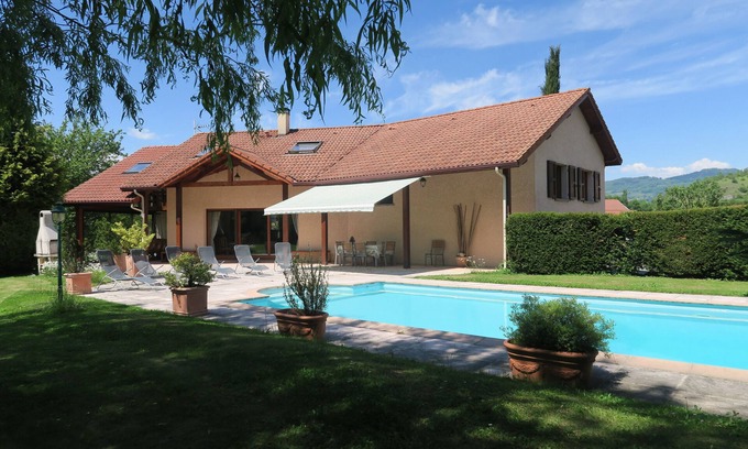 Brie-et-Angonnes Casa | VILLA + PISCINA ENTRE GRENOBLE Y CÁMARA