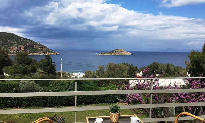 Ormos Agiou Ioannou Villa | Vista de ensueño. Casa Villa cerca del mar
