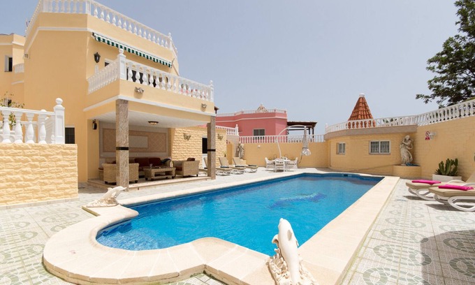 Callao Salvaje Villa | Impresionante villa de 5 dormitorios. Vistas al mar y montaña. Piscina privada climatizada.