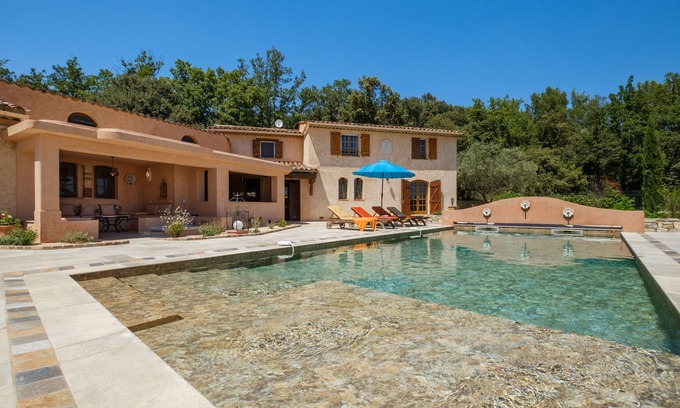 Seillans Villa | Villa 'Propriété Fontaine Margo': Retiro tranquilo con vistas a la montaña