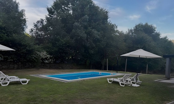 Gondoriz Villa | Villa 'Casa Santo Antonio' con vistas a la montaña, piscina privada y Wi-Fi