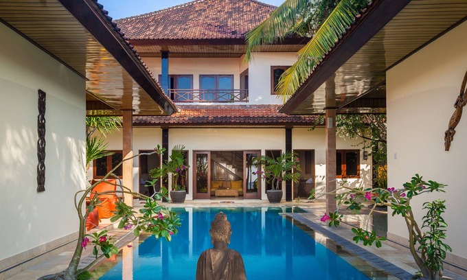 Banjartegehe Villa | Villa Puri Jati Retreat - Modern Oceanfront Pool Villa Lovina, DESAYUNO GRATUITO