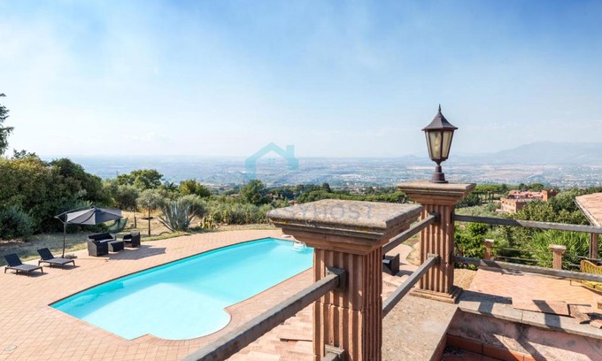 Monte Compatri Cabina | Villa Rayskaya