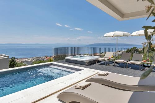 Zelenka Villa | Villa Reina