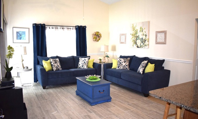 Eagle Pointe South Casa | Villa Reve - spacious 4 bedroom home, 2 bedroom suites, private pool, great location