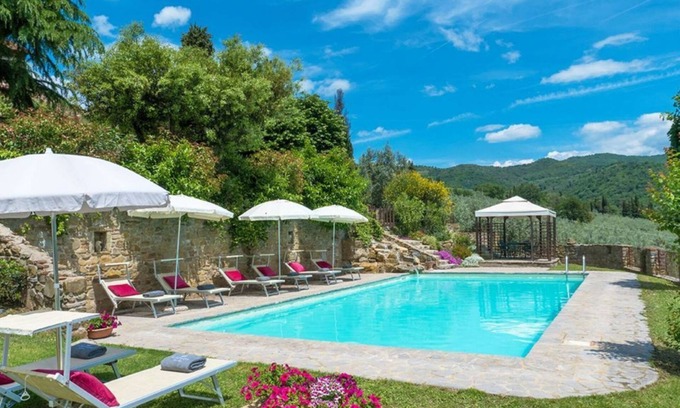 Pieve di Chio Villa | Villa Rinaldo by MMega