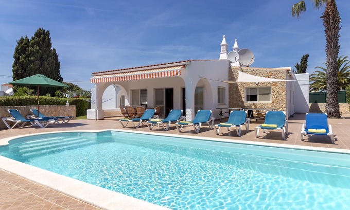 Vale de Centianes Villa | Villa Rocha, villa familiar, cerca del océano, piscina y barbacoa