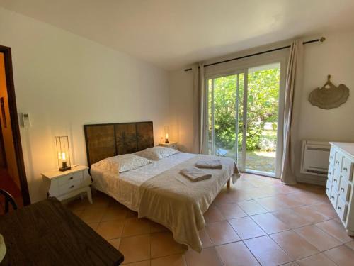 Le Brusc Cama Y Desayuno | Villa Roka